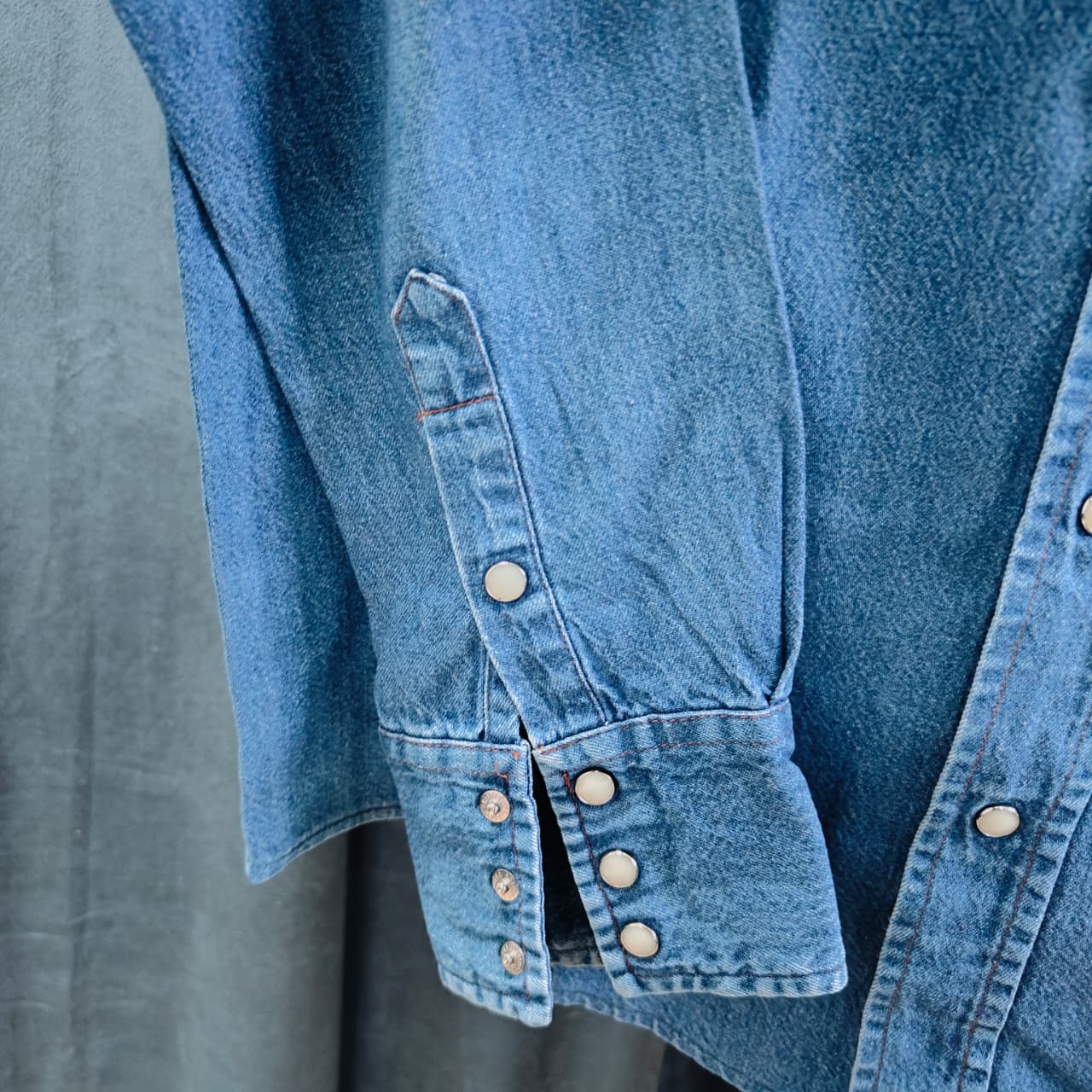 Wrangler Men's Shirt- Navy Blue(L)