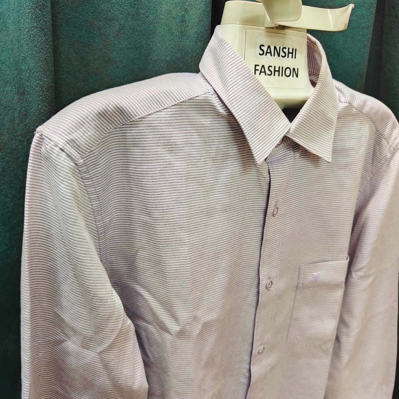 TREMOLO Men's Shirt- Purple Striped (M)